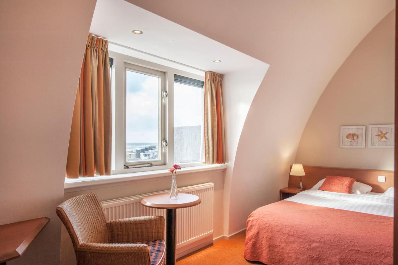 Hotel Victoria Bergen aan Zee Zewnętrze zdjęcie